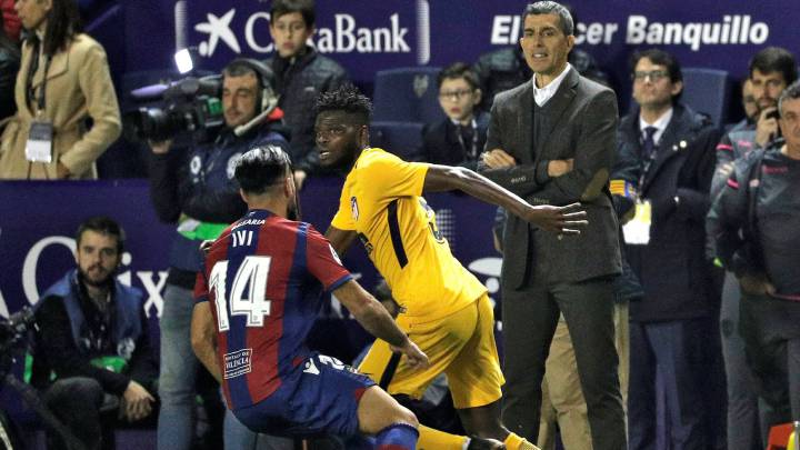 El Levante busca un delantero, un central y un lateral derecho