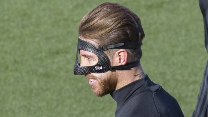 Ramos se entrena con máscara antes del Fuenlabrada