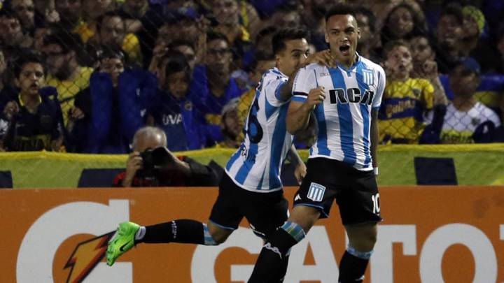 El jugador de Racing de Avellaneda, Lautaro Martínez, durante un partido.