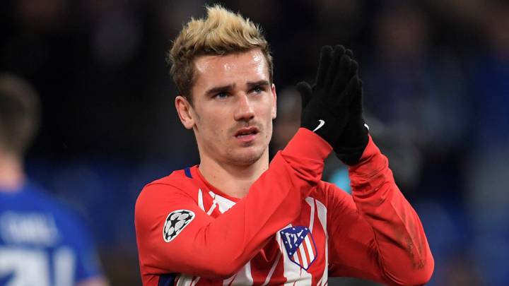 Griezmann se dirige a la afición del Atlético.