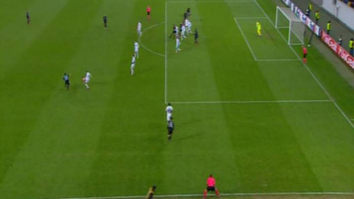 Al Athletic le anularon un gol legal en la primera parte.