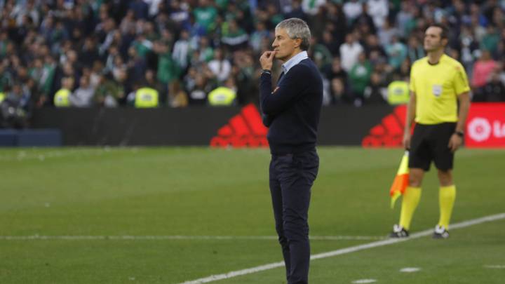 Quique Setién durante el partido del Betis contra el Atlético de Madrid.