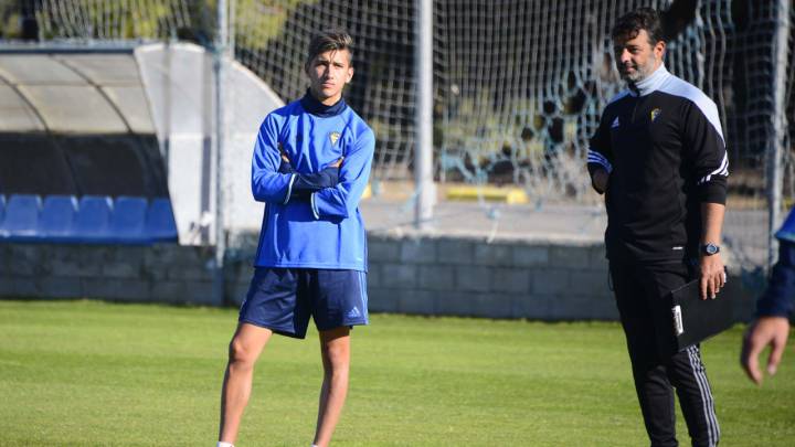 El hijo del 'chino' Zárate, a prueba con el Cádiz B