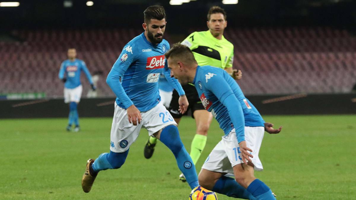 Un gol de Insigne mete al Nápoles en cuartos