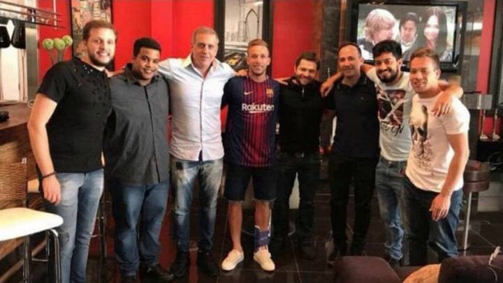 Gremio and Santos have already threatened Barca with court