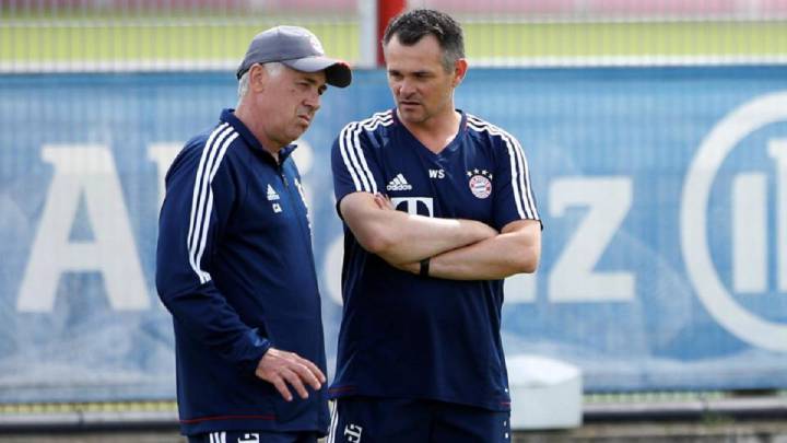 Carlo Ancelotti y Willy Sagnol, durante un entrenamiento del Bayern Munich.