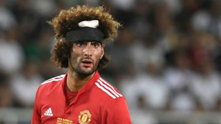 El belga Fellaini se queja del trato recibido en Inglaterra.