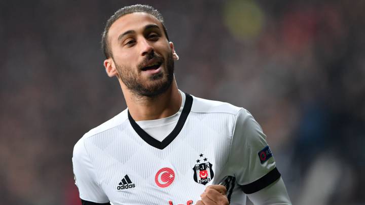 En Inglaterra aseguran que el Valencia quiere a Cenk Tosun