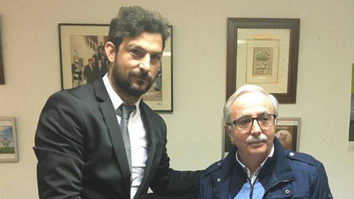 Ricardo López en su presentación con el Racing de Ferrol.