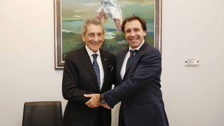 Carlos Mouriño y Felipe Miñambres sellaron el acuerdo de renovación