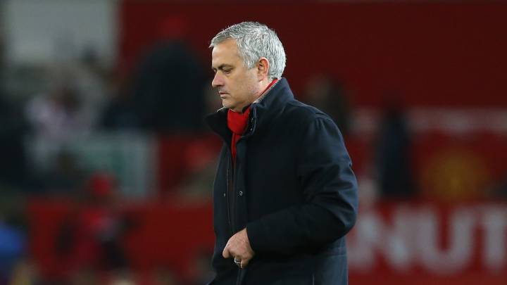 Mourinho durante un partido del Manchester United