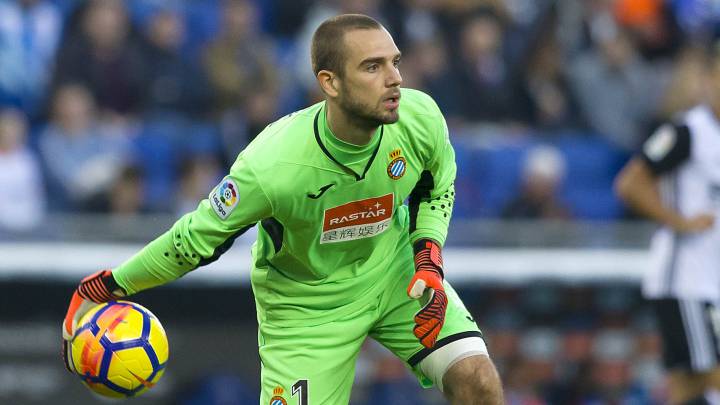 Pau López con el Espanyol.