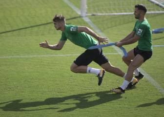 Fabián apunta a titular y ya amargó a Montella en verano