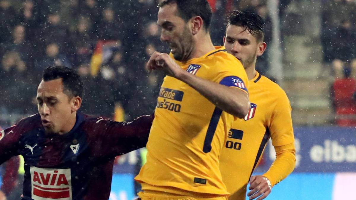 Godín no estará ante el Girona por acumulación de amarillas