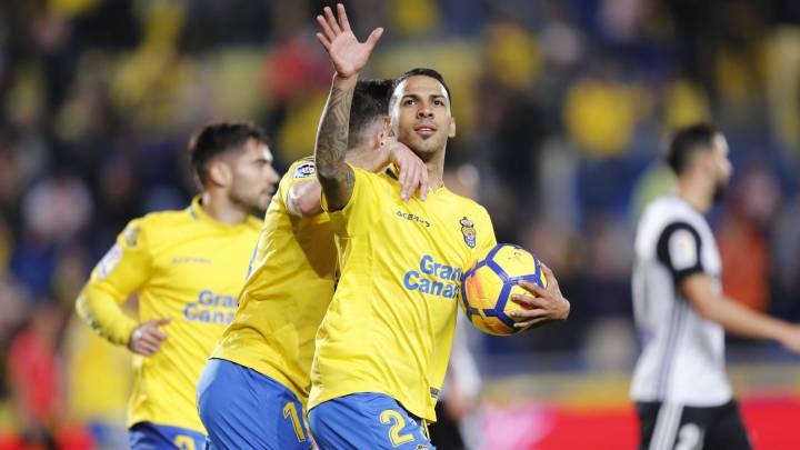 Las Palmas resurge en la primera alegría de Jémez
