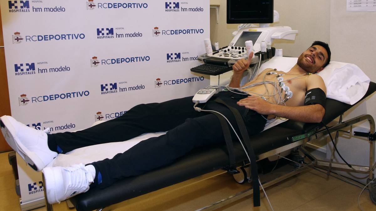 El Dépor rectifica y confirma que Eneko Bóveda firma hasta 2020