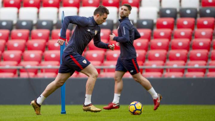 Laporte se ejercita en San Mamés a la espera de su salida