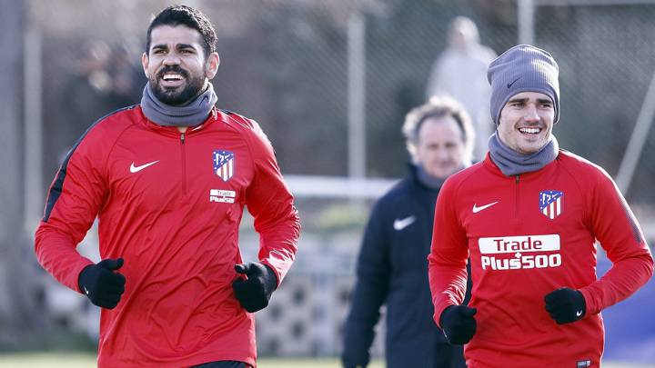 Diego Costa y Antoine Griezmann, durante el entrenamiento del Atlético de Madrid.