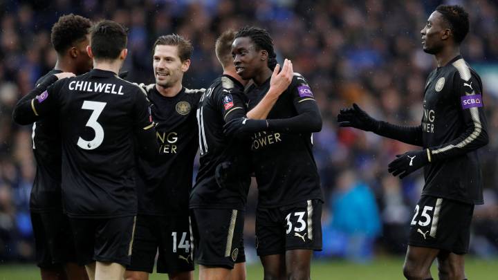 Leicester, Brighton y Southampton, a octavos.
