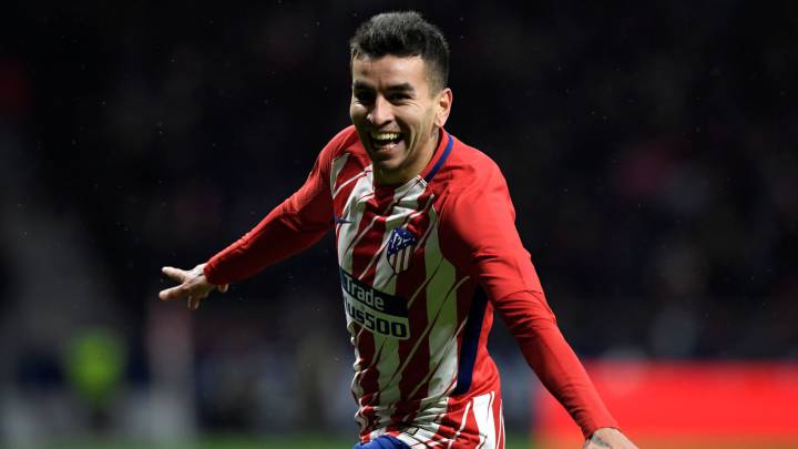 Correa celebra su gol al Valencia, el 1-0 del Atletico.