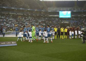 Frío, lluvia y viento: el derbi
de Cornellà con menos público