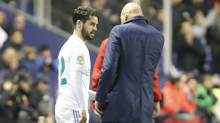 La salida de Isco dejaría vía libre para el fichaje de Hazard.