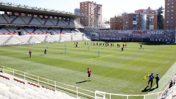 El estadio de Vallecas se prepara para las obras: se busca cómo afectar lo menos posible al Rayo.