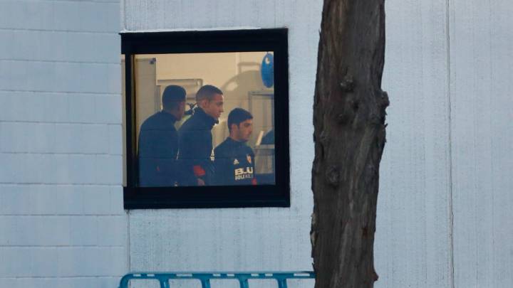 Murillo, Rodrigo y Guedes, en el gimnasio.