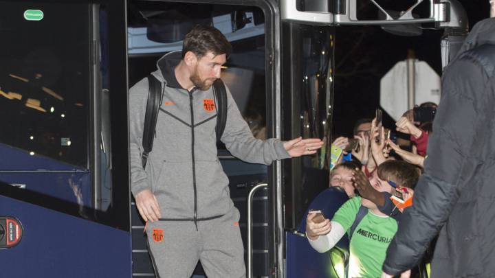 Messi, en su llegada a Durango, ciudad en la que tiene su hotel de concentración el Barça.