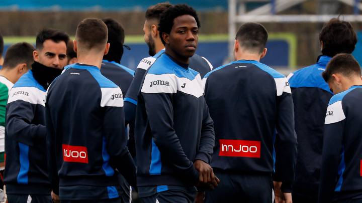 Carlos 'la Roca' Sánchez, captado ayer por As; hoy debutará como titular en Cornellà-El Prat.