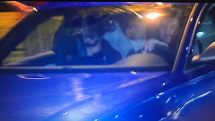 Coutinho visita la Sagrada Familia y la grúa se lleva su coche