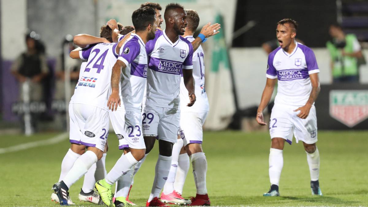 Defensor celebra un trabajado empate ante Gremio