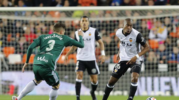 Sigue el partido entre Valencia y Betis en directo y en vivo online, jornada 27 de LaLiga Santander que se juega hoy a las 20:45 horas en el estadio de Mestalla