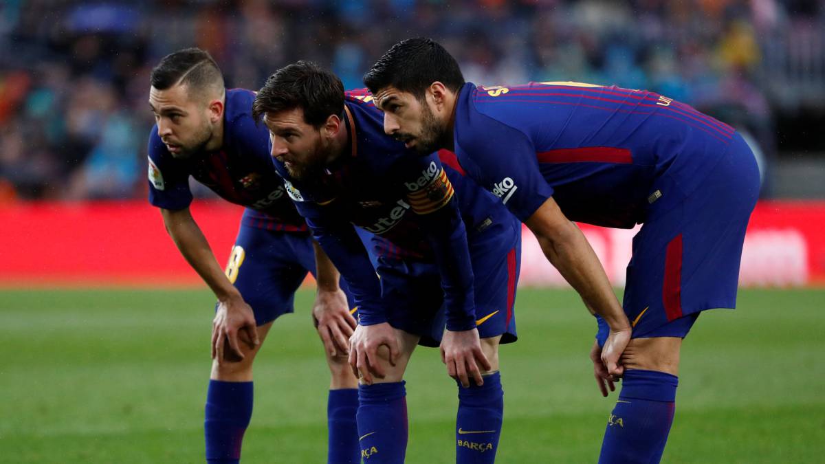 Lionel Messi scores 600th goal as Barcelona defeat Atletico Madrid