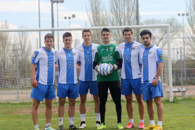 Galarreta, Bustinza, Guillermo, Serantes, Albizua y Eizmendi, jugadores formados en la cantera del Athletic que formaron parte de la plantilla del Leganés que ascendió a Primera en la temporada 2015-2016.