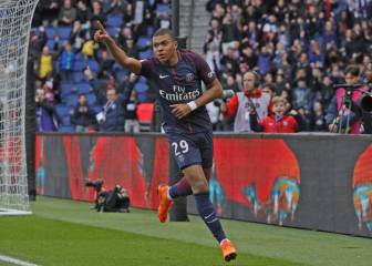 Doblete de Mbappé y susto al final
