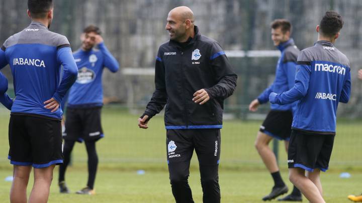 Manuel Pablo durante un entrenamiento del Fabril en A Coruña.