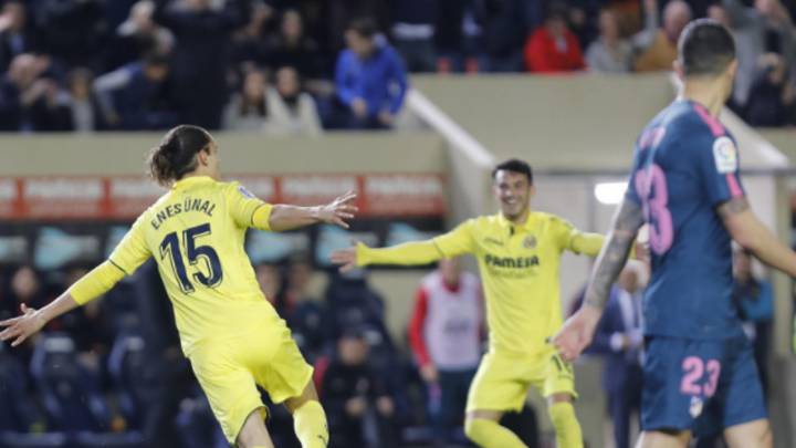 Resumen y goles del Villarreal 2-1 Atlético de Madrid. Ünal hizo un doblete en los últimos diez minutos de partido para remontar el gol de penalti de Griezmann. LaLiga, finiquitada.