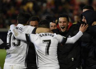 El Sporting asalta el Alcoraz con dos goles de Santos