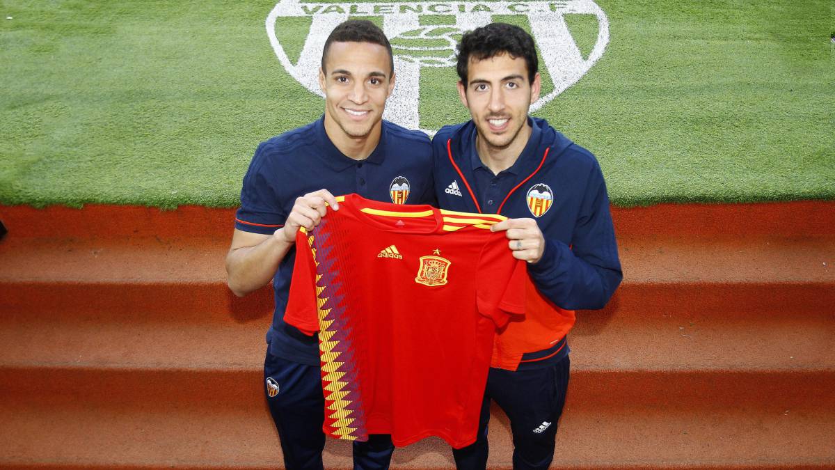Camiseta Valencia CF Parejo Camiseta Valencia CF Parejo