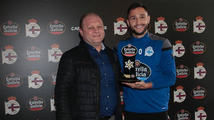 Andone recibe el premio Estrella Galicia