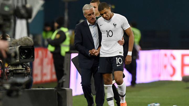 Kylian Mbappé, tras ser sustituido.