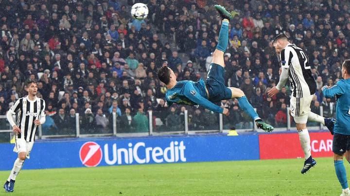 Cristiano Ronaldo (Real Madrid), en el momento en el que hace la chilena del segundo gol.