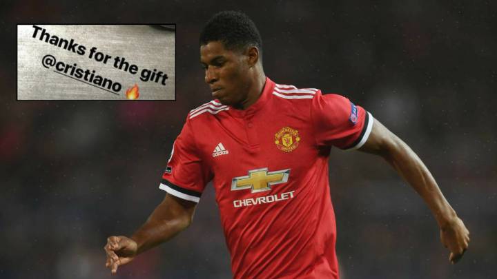 El inglés del Manchester United, Marcus Rashford, le agradeció el regalo a Cristiano Ronaldo, (Real Madrid).