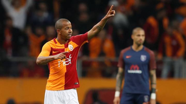 Mariano, celebrando un gol con el Galatasaray.