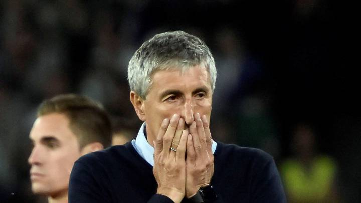 El técnico del Betis Quique Setién pidió a Andrés Iniesta, jugador del Barcelona, que no se marche a China este verano y se decida por el Benito Villamarín.