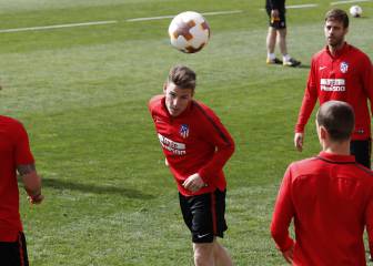 El Atleti se entrena con la mente en el Arsenal