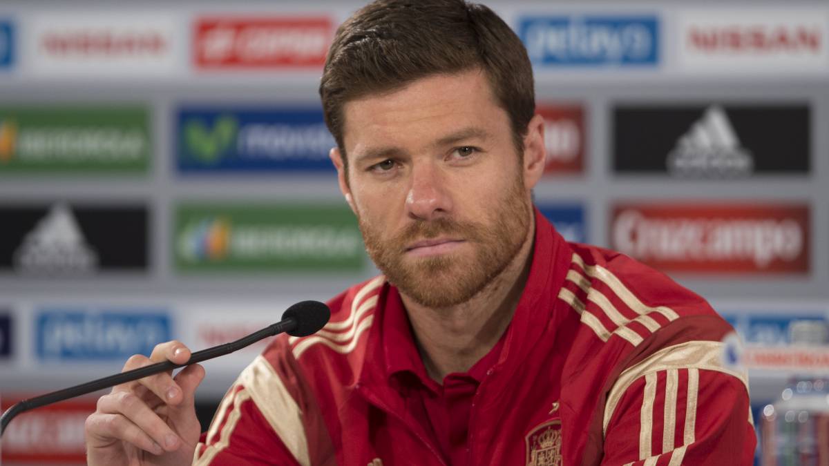 Xabi Alonso con España.