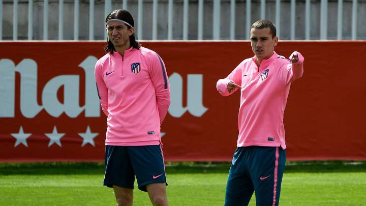 Filipe Luis y Griezmann.
