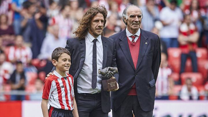 Carles Puyol e Iribar.